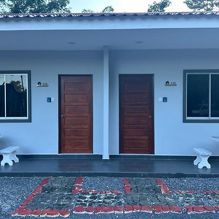 Guest House Gua Kelam Kaki Bukit Dış mekan fotoğraf